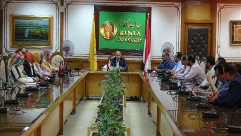 رئيس جامعة المنيا: