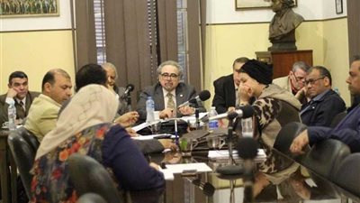 في اجتماعها الأول.. الاستشاري لـ 