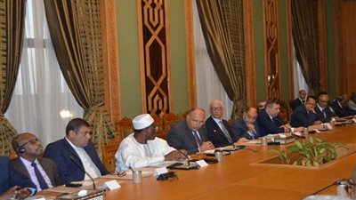 وزير الخارجية يعقد اجتماعاً مع سفراء الدول الأفريقية ويقيم حفل إفطار رمضاني