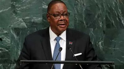 رئيس مالاوى بيتر موثاريكا يفوز بفترة رئاسية جديدة