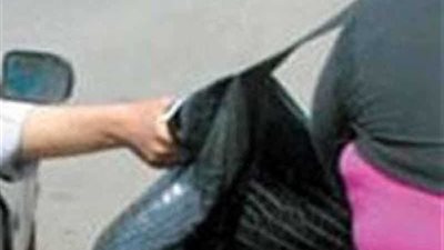 عصابة نسائية تسرق حقائب السيدات برمسيس