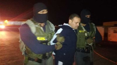 عاجل.. مصر تسلمت إرهابيًا شديد الخطورة مع هشام عشماوي من الجيش الوطني الليبي