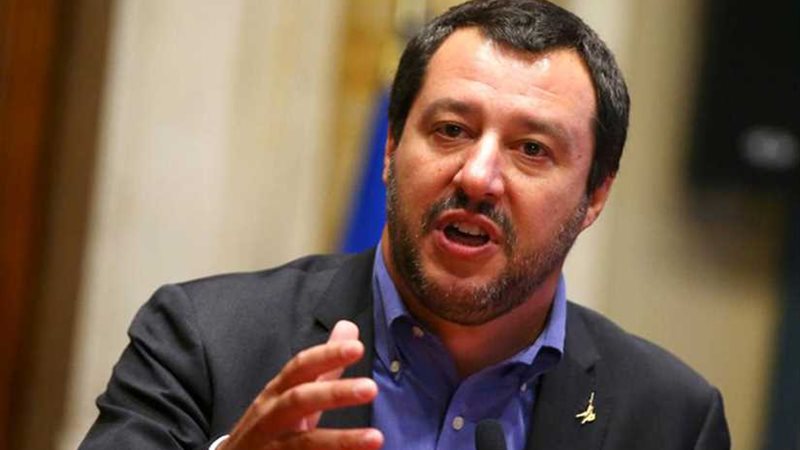 وزير الداخلية الإيطالي