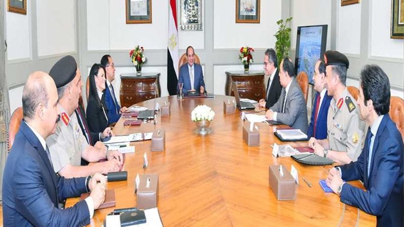 الرئيس السيسي يبحث