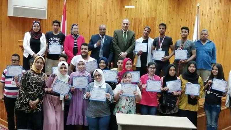 طلاب صم أوائل الجمهورية