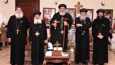 البابا تواضروس يستقبل أسقف المنيا