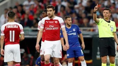 شوط أول سلبي يحسم ديربي أرسنال - تشيلسي في نهائي الدوري الأوروبي