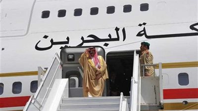 وصول ملك البحرين إلى جدة للمشاركة في القمتين العربية والإسلامية