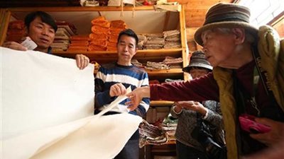 اكتشاف لوحة حجرية تعود إلى 650 عاما شمالي الصين