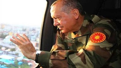 محللون أتراك: أردوغان يؤسس لنفسه جيشًا موازيًا للجيش الوطني