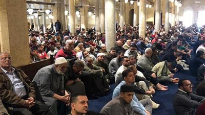 خطيب الجامع الأزهر: زكاة الفطر شُرعت تطهيرًا للصائم ليكون صيامه تام الأجر