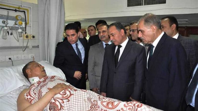 محافظ أسيوط يزور