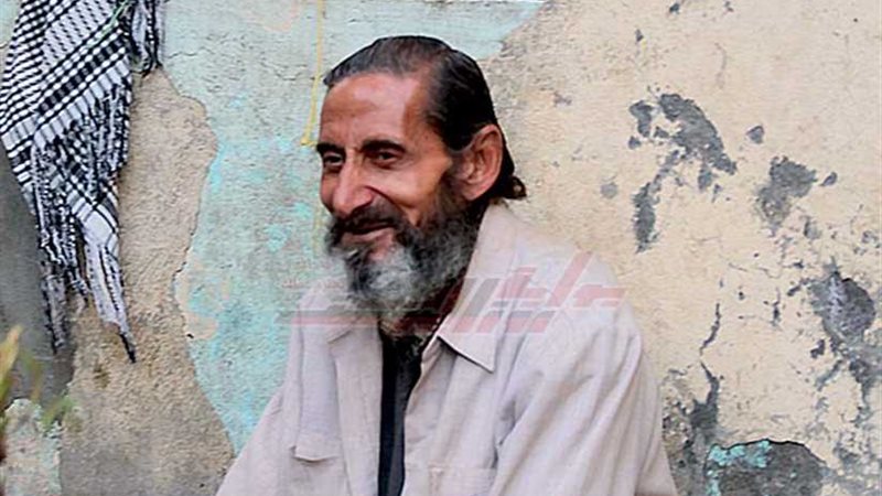 الاسم أبوالدهب والمهنة