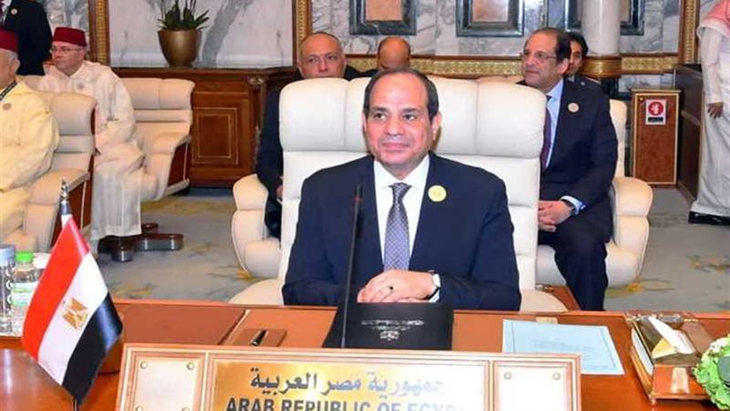 موجز الرابعة.. الرئيس