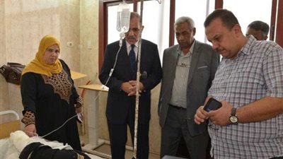 محافظ أسيوط يزور مصابي الصعق الكهربائي اليوم