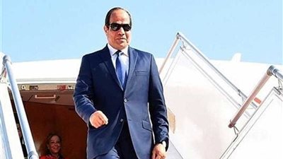 موجز الرابعة.. الرئيس السيسي يعود إلى أرض الوطن بعد مشاركته في قمتي مكة