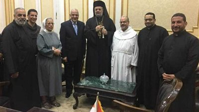 محافظ الجيزة يستقبل الأنبا توماس عدلي مطران الكاثوليك
