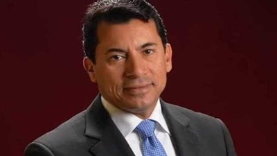 وزير الرياضة يهنئ محمد صلاح لفوزه بدوري أبطال أوروبا