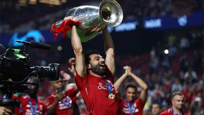 روما يهنئ محمد صلاح بأول ألقابه القارية