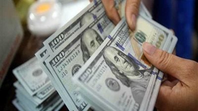 تراجع ملحوظ للدولار أمام الجنيه خلال تعاملات اليوم