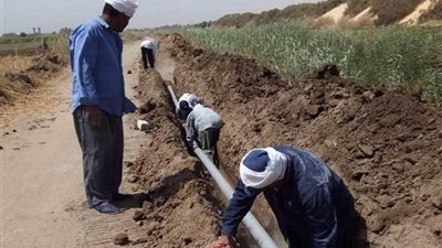 تدعيم القرى الأكثر احتياجًا بوصلات مياه بمطاي