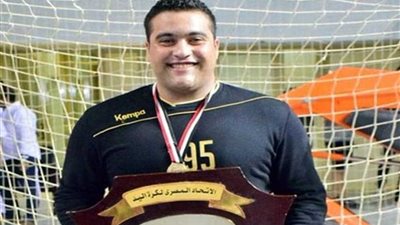 محمد علي حارس يد الزمالك يعلن بقاءه في الأبيض عبر 