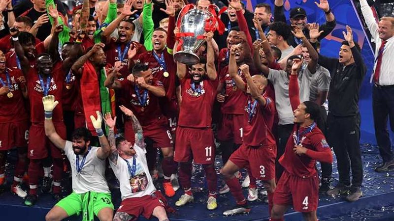 شاهد.. لحظة تتويج