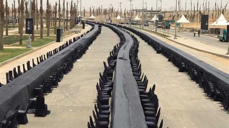 بأطول مائدة إفطار..