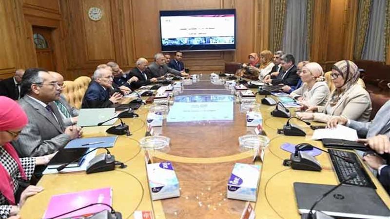 العصار وثلاث وزراء