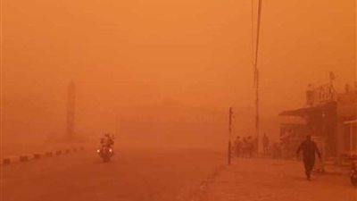 عواصف ترابية تضرب عددا من المناطق بالوادي الجديد