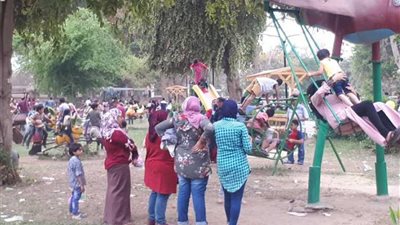 بالصور.. حدائق القناطر الخيرية كاملة العدد في أول أيام الاحتفال بعيد الفطر