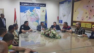 اللواء هشام آمنة يتفقد سير العمل بغرفة العمليات الرئيسية بديوان محافظة البحيرة