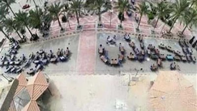 صورة.. مائدة إفطار بالإسكندرية على شكل كلمتين 