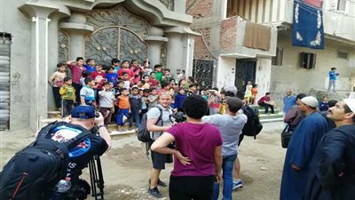 بالصور.. هذا ما يحدث أمام منزل محمد صلاح في نجريج منذ وصوله لمصر