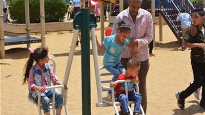 المصريون يواصلون الاحتفال بثاني أيام عيد الفطر المبارك