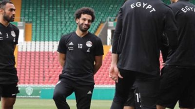 أمم إفريقيا.. صلاح آخر المنضمين لمعسكر المنتخب وأبوريدة يتعهد بتنظيم مبهر