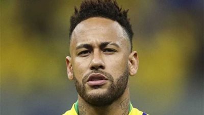 أطباء باريس سان جيرمان يفحصون نيمار فى البرازيل