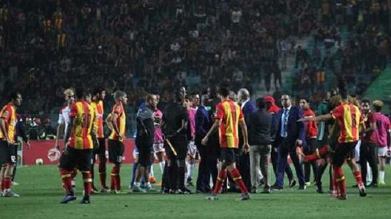 كاف يؤجل حسم أزمة