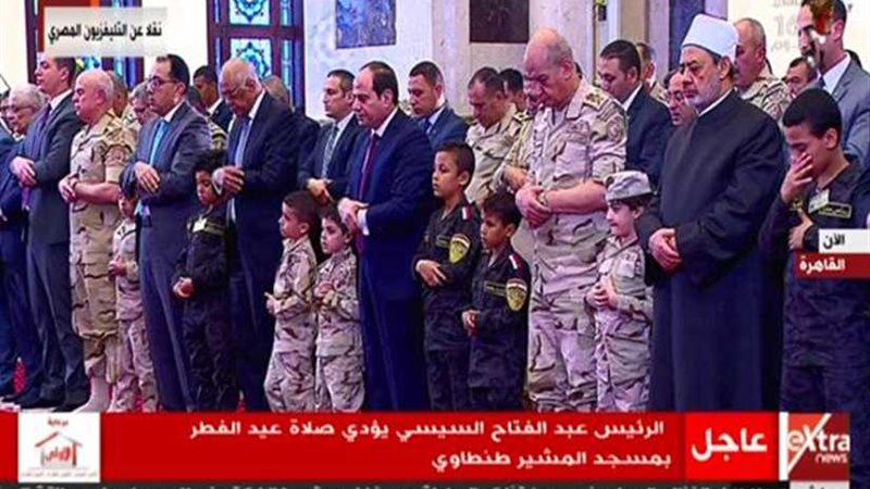 الرئيس السيسي يؤدى