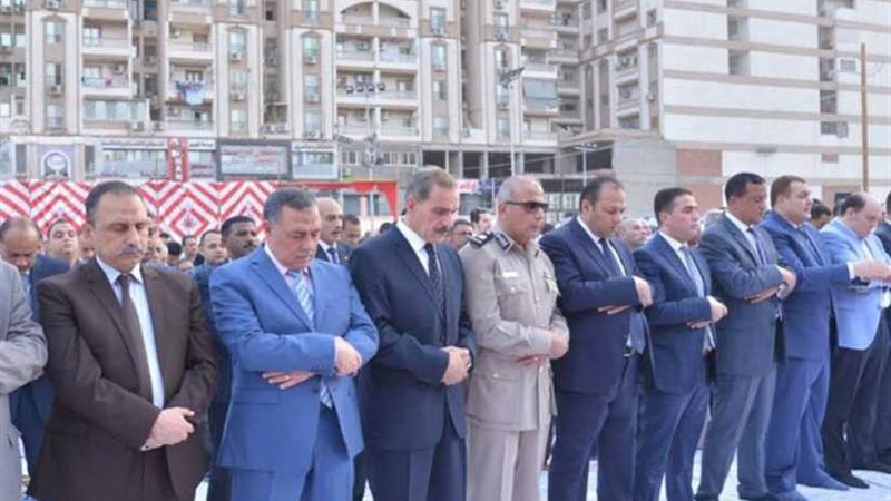 محافظ أسيوط يؤدي