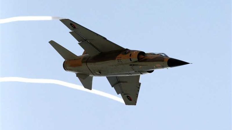 غارات صباحية مكثفة