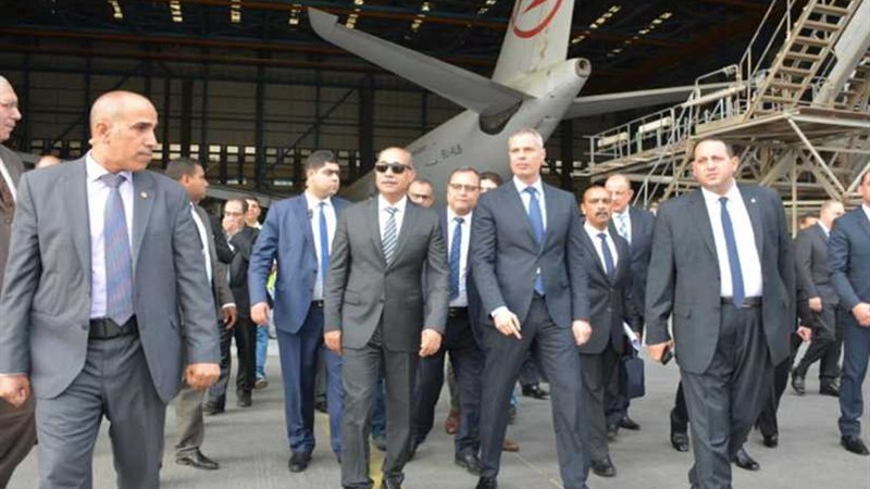 وزير الطيران المدني