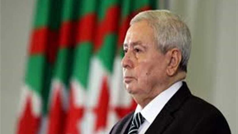 الرئيس الجزائري يدعو