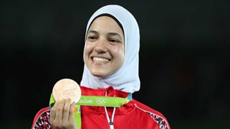 هداية ملاك تتأهل