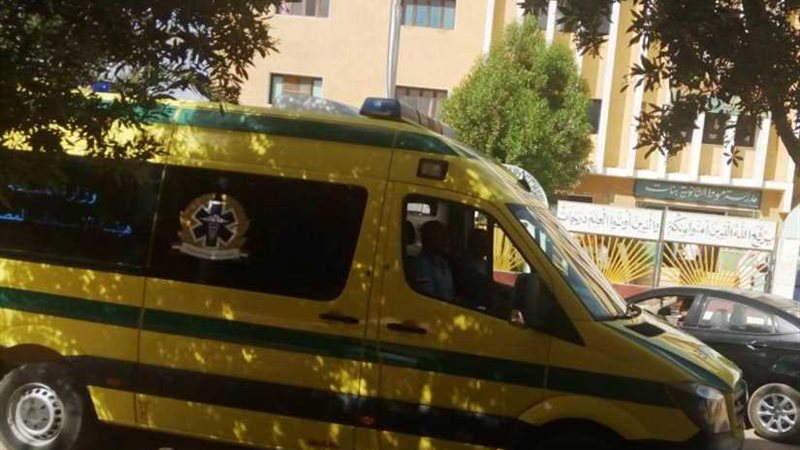 4 حالات إغماء بين