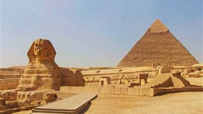 إخماد حريق محدود في الهيش الموجودة بعيدًا عن منطقة آثار الهرم‬‎