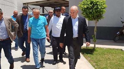 وزير الإسكان يتابع موقف المشروعات بأكتوبر الجديدة