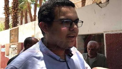 طلاب الثانوية العامة بأسيوط يؤكدون سهولة امتحان اللغة العربية