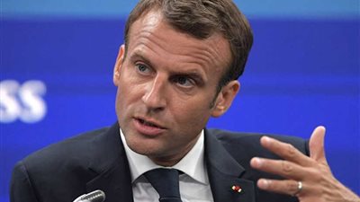 ماكرون يرد على تصفير مشجعين أتراك على النشيد الفرنسي