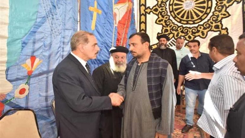 محافظ أسيوط يقدم